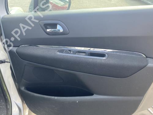 Used Front right panel Front right panel PEUGEOT 5008 (0U_, 0E_) 2.0 HDi 150 / BlueHDi 150 (150 hp) 25894961 25894961
