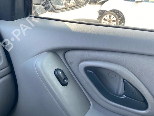 Right front window switch MAZDA TRIBUTE (EP) 3.0 V6 24V 4WD (EPFW) | BP38558248I26 - Image 3