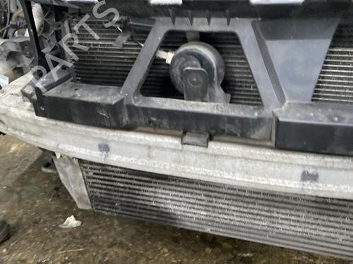 Traversa paraurti anteriore RENAULT GRAND SCÉNIC II (JM0/1_) 2.0 dCi (JM1K) | BP29959060C109