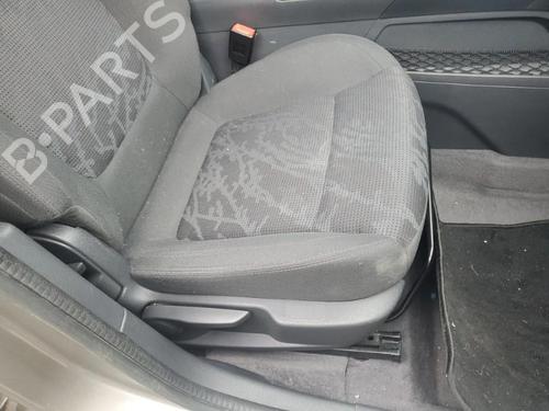 Right front seat PEUGEOT 3008 I MPV (0U_) 1.6 HDi | BP21776861C16 