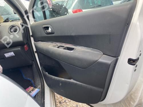 Used Front right panel Front right panel 38940612 38940612