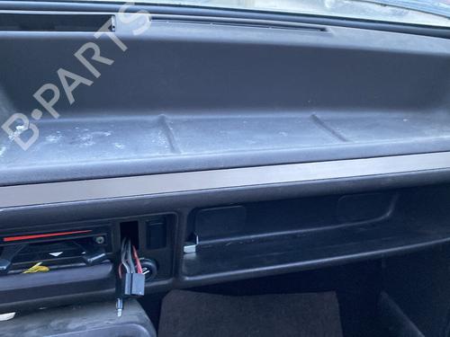 Used Dashboard FORD FIESTA III (GFJ) 1.6 i 16V (88 hp) 25270460