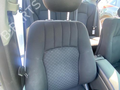 Right front seat MERCEDES-BENZ C-CLASS (W203) C 220 CDI (203.008) | BP37611929C16 - Image 2