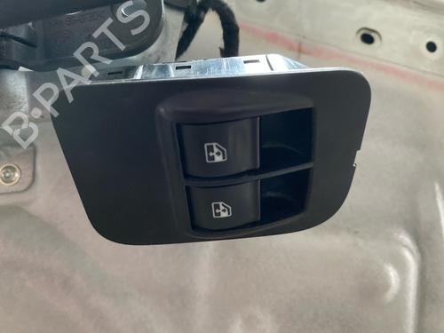 Right front window switch CITROËN NEMO Box Body/MPV (AA_) 1.3 HDi 75 | BP39570349I26 - Image 2