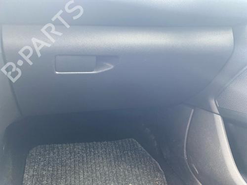 Used Glove box Glove box PEUGEOT 308 II (LB_, LP_, LW_, LH_, L3_) 1.6 HDi / BlueHDi 115 (115 hp) 40124472 40124472