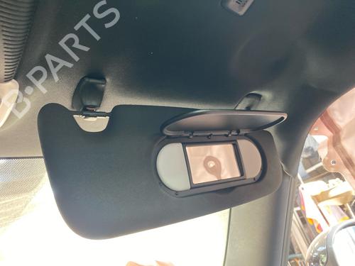 Used Right sun visor Right sun visor 37156897 37156897