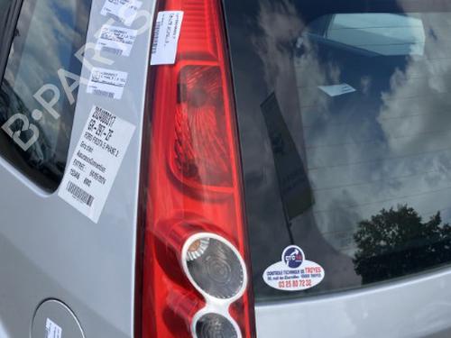 Used Left taillight FORD FIESTA V (JH_, JD_) [2001-2014]  31953946