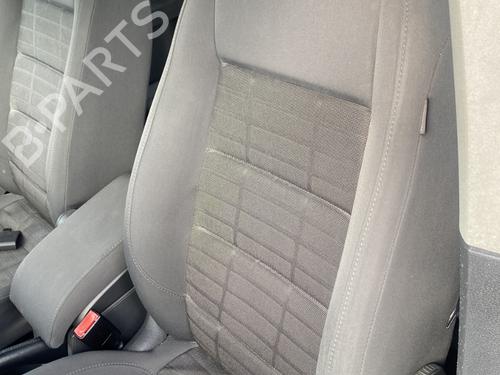 Used Left front seat VW TOURAN (1T1, 1T2) 1.9 TDI (105 hp) 28597908