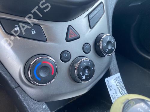 Used Climate control Climate control 36756109 36756109
