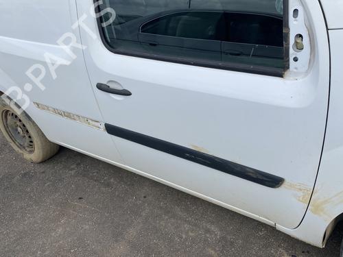 Used Left front door RENAULT KANGOO Express (FW0/1_) 1.5 dCi 90 (FW0G, FW05, FW08, FW11) (90 hp) 26154769