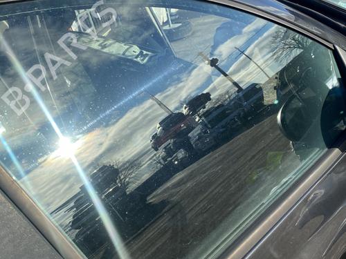 front-right-door-window-renault-clio-iii-br01-cr01-2005-2006-2007-2008-2009-2010-2011-2012-2013-2014-32449120 main image