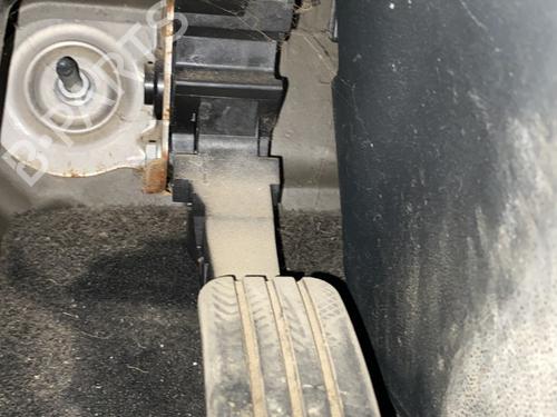 Pédale RENAULT MEGANE III Grandtour (KZ0/1) 1.5 dCi (KZ09, KZ0D, KZ1G, KZ29, KZ14, KZ1W, KZ10, KZ1F,... (110 hp) 32174043