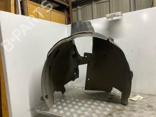 wheel-arch-citroen-c4-picasso-ii-2013-40268605 main image