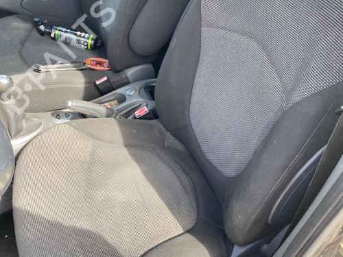 Used Left front seat Left front seat 39167632 39167632
