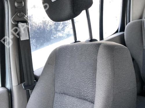 right-front-seat-renault-modus-grand-modus-fjp0_-15-dci-fp0e-jp0e-7701062895-2004-22114870 main image