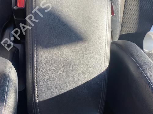Armlæn Armlæn CITROËN C4 AIRCROSS 1.6 HDi 115 AWC (114 hp) 39702901 39702901