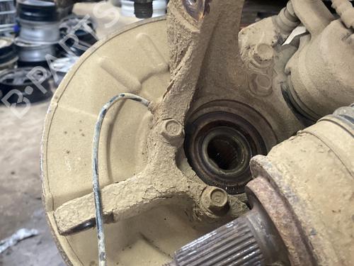 Højre Styrespindel Lejehus SUZUKI GRAND VITARA II (JT, TE, TD) 1.9 DDiS All-wheel Drive (JT419, TD44, JB419WD, JB419XD,... (129 hp) 31951052