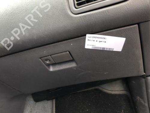 Guantera Guantera TOYOTA AVENSIS Liftback (_T22_) [1997-2003] 19912884 19912884