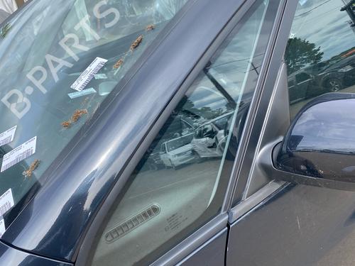 front-left-quarter-glass-kia-venga-yn-2010-2011-2012-2013-2014-2015-2016-2017-2018-2019-36408635 main image