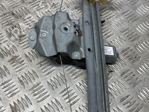front-right-window-mechanism-renault-captur-i-j5_-h5_-09-tce-90-807200713r-2013-20174327 main image
