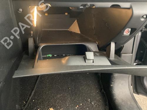 glove-box-peugeot-2008-i-cu_-2013-31981218 main image