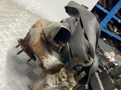 Used Cylinder head Cylinder head 38064260 38064260