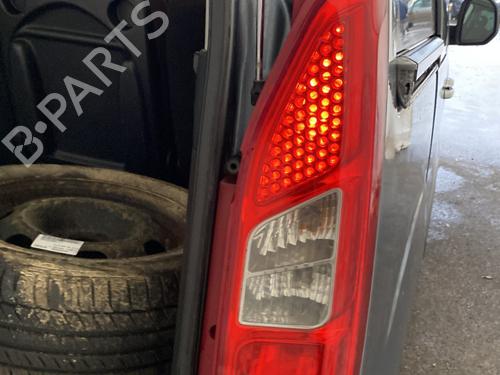 Farolim direito PEUGEOT PARTNER Box Body/MPV 1.6 HDi (75 hp) 30849292