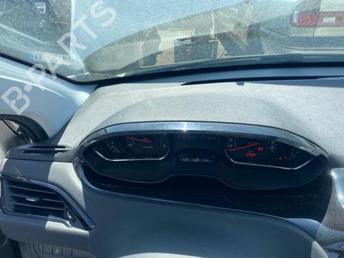 Dashboard PEUGEOT 208 I (CA_, CC_) 1.4 HDi | BP37664206C46 - Image 3