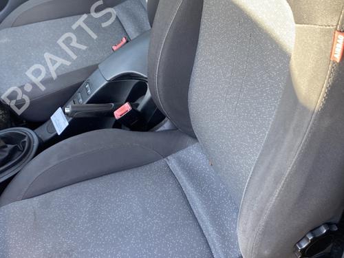 Sæde venstre fortil SEAT ALTEA (5P1) 1.6 (102 hp) 28681656