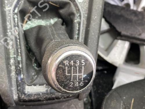 Used Gear lever RENAULT CLIO V (B7_) 1.5 Blue dCi 85 (B7AG) (86 hp) 19903950