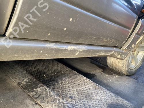 Højre sidekjole Højre sidekjole SUZUKI GRAND VITARA I (FT, HT) 2.0 TD 4x4 (SQ420D) (87 hp) 30931256 30931256