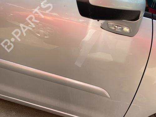 Used Right front door Right front door 37458216 37458216