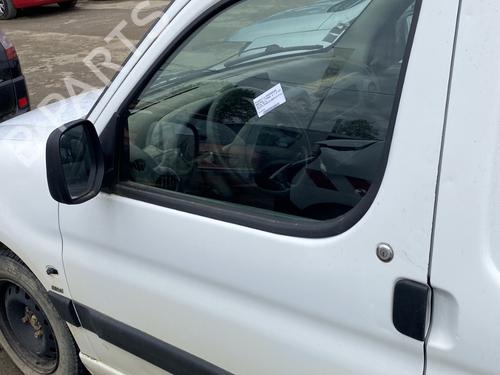 Used Left front door PEUGEOT PARTNER Box Body/MPV (5_, G_) 1.6 HDi 75 (75 hp) 25133702