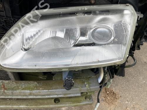 Used Left headlight RENAULT ESPACE III (JE0_) 2.2 dCi (JE0K) (130 hp) 25270477