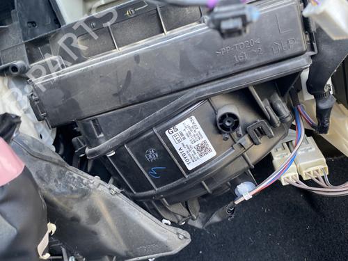 Used Heater matrix box TOYOTA AURIS Estate (_E18_) 1.6 D4-D (WWE185_) (112 hp) 29341373