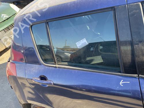 right-rear-door-suzuki-swift-iii-mz-ez-2005-33237796 main image
