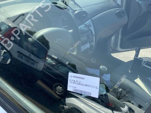 Dørrute ventre foran FORD FOCUS I (DAW, DBW) 1.8 16V | BP26462314C18 