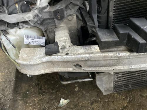 Used Front bumper reinforcement Front bumper reinforcement 29959060 29959060