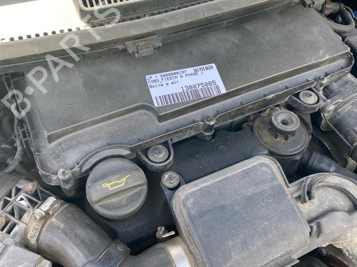 Used Cylinder head Cylinder head 37683569 37683569