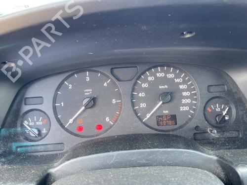 Used Instrument cluster OPEL ZAFIRA A MPV (T98) 2.0 DI 16V (F75) (82 hp) 26738575