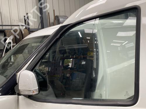 front-left-door-window-fiat-doblo-cargo-263_-2010-29864538 main image