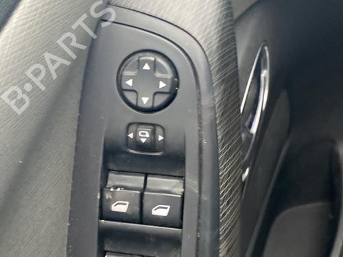 Used Left front window switch CITROËN C4 Picasso II 1.6 HDi / BlueHDi 115 (115 hp) 32091801