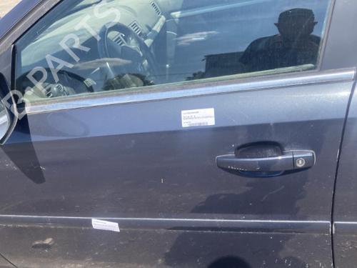 Used Left front door Left front door 22124593 22124593