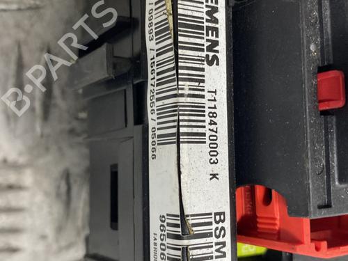 Used Fuse box Fuse box PEUGEOT 1007 (KM_) 1.6 16V (109 hp) 29893553 29893553