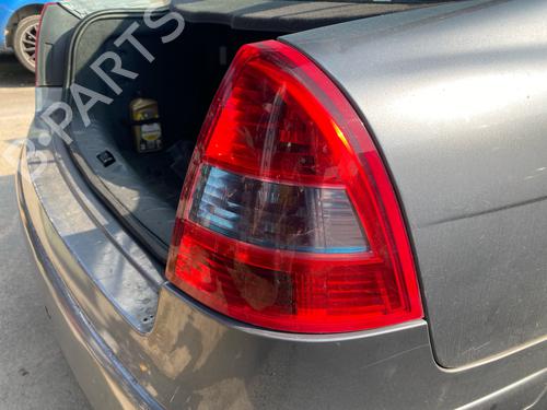 right-taillight-citroen-c5-ii-rc_-2004-2005-2006-2007-2008-37868966 main image