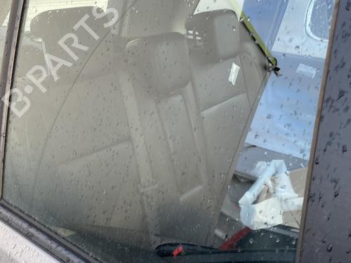 Used Rear right door window Rear right door window 31908867 31908867
