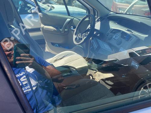 Used Front right door window Front right door window 37249054 37249054