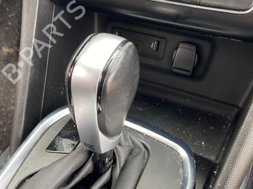Used Gear lever Gear lever RENAULT MEGANE IV Hatchback (B9A/M/N_) 1.5 dCi 110 (B9A3) (110 hp) 25438551 25438551