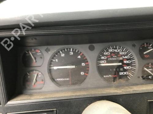 Used Instrument cluster Instrument cluster JEEP CHEROKEE (XJ) 2.1 TD (87 hp) 22118492 22118492