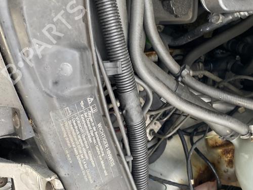 Używane Pas przedni MERCEDES-BENZ VITO Bus (W639) 115 CDI (639.701, 639.703, 639.705) (150 hp) 30578039